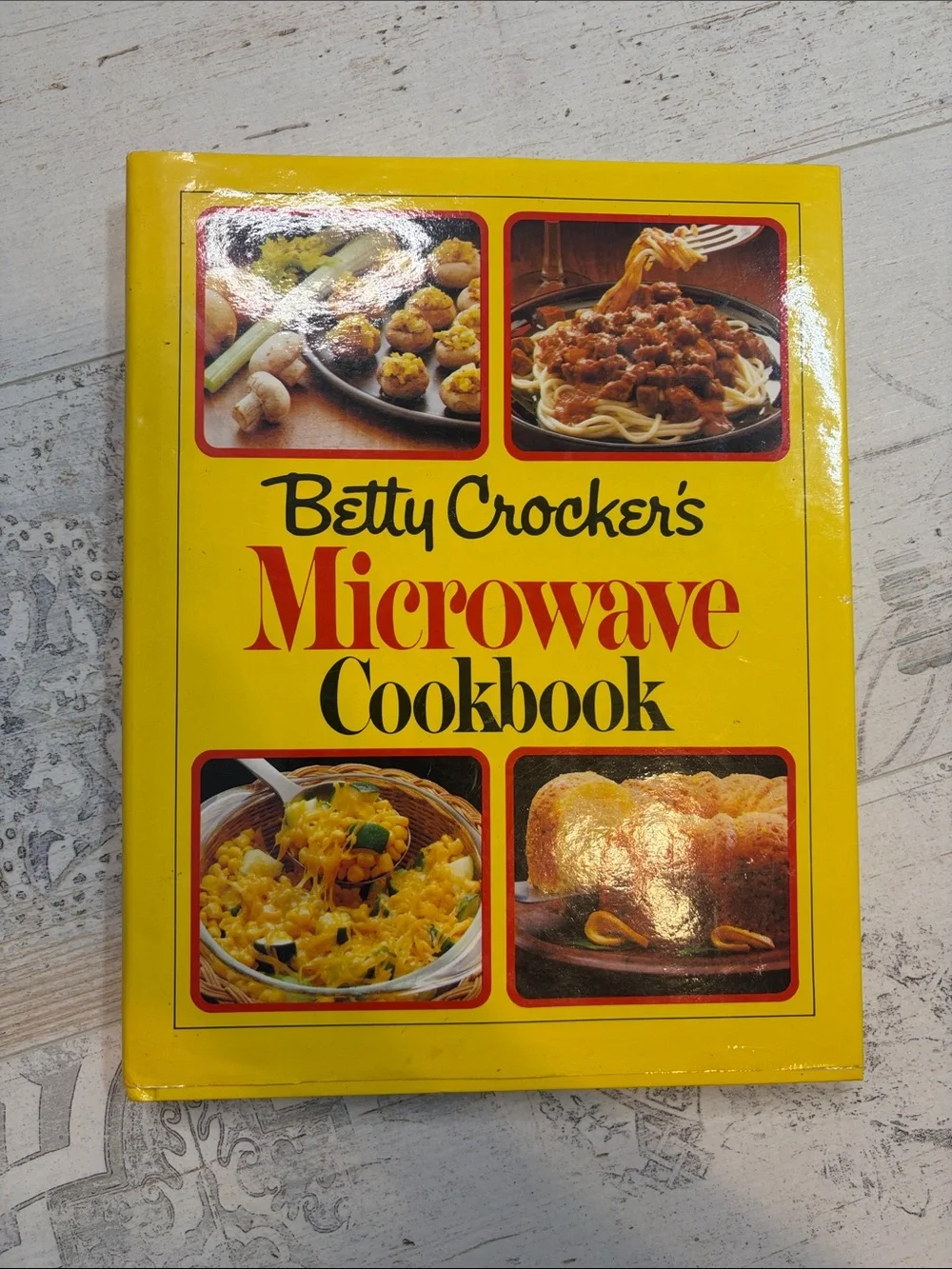Betty Crocker’s Microwave Cookbook Vintage